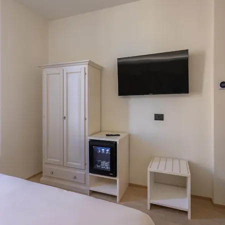 Hotel De La - Self Check-in